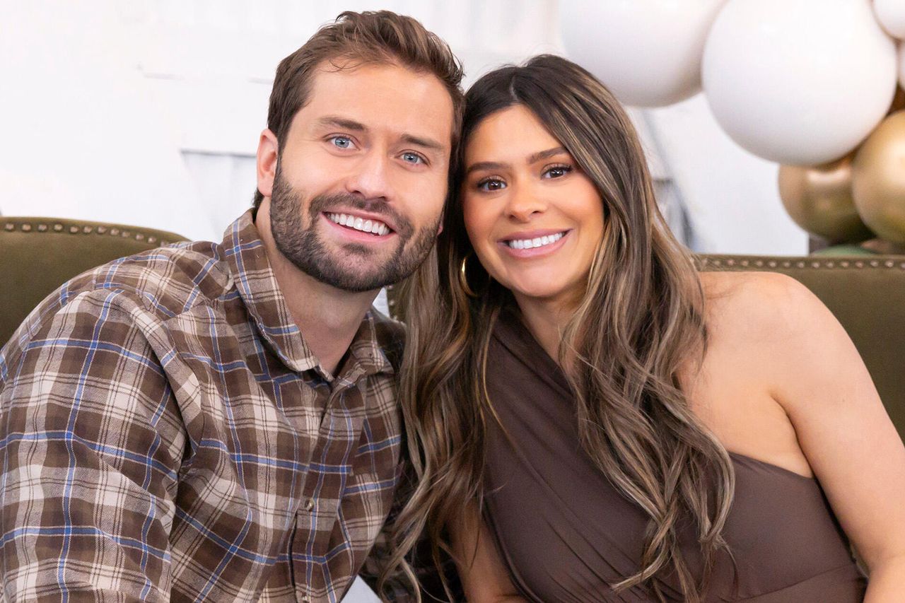 DAKOTA MORTENSEN, TAYLOR FRANKIE PAUL - THE SECRET LIVES OF MORMON WIVES Dakota Mortensen and Taylor Frankie PaulCredit: Disney/Fred Hayes