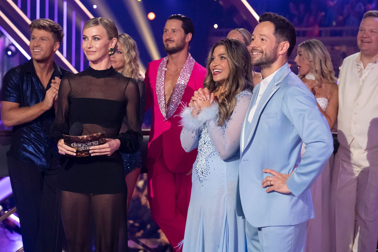 Contestants wait to hear their scores on Dancing with the Stars. Danielle Fishel with castmates on 'Dancing with the Stars' on Sept. 30, 2025Credit: Eric McCandless/Disney via Getty