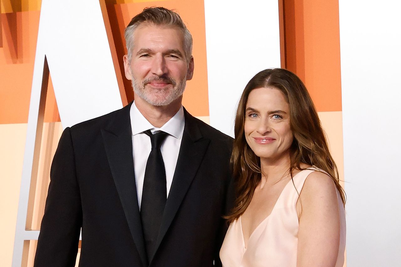 David Benioff and Amanda Peet attend the 2025 Vanity Fair Oscar Party hosted by Radhika Jones at Wallis Annenberg Center for the Performing Arts on March 02, 2025 in Beverly Hills, California. Amanda Peet with her husband David Benioff (left)Credit: Taylor Hill/FilmMagic