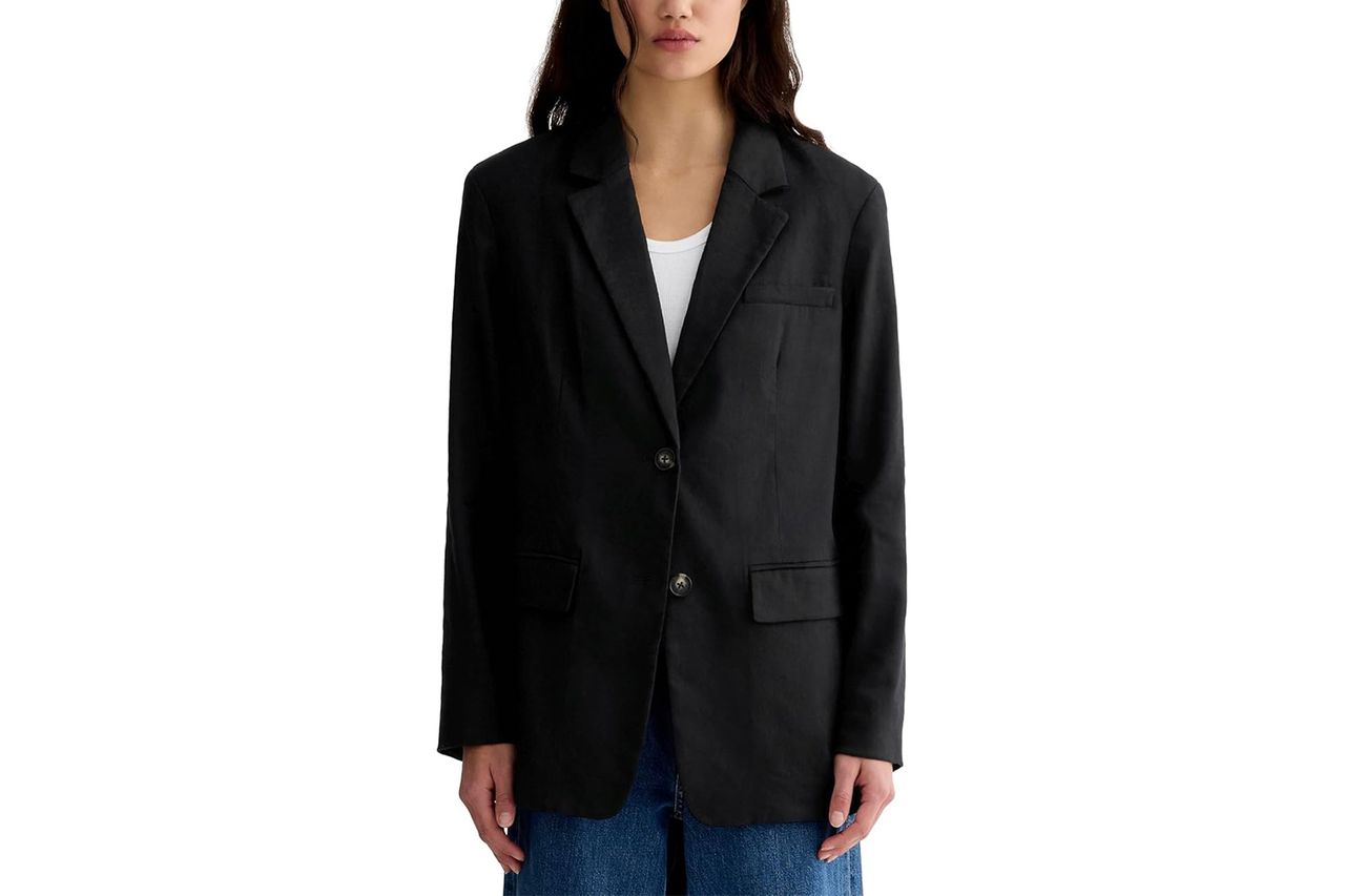 Everlane Women's The Oversized Blazer Credit: Amazon