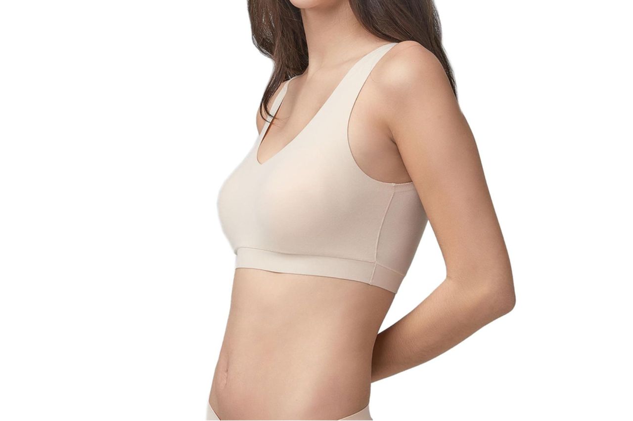 Floatley Cozy Bra Comfort Wirefree Full Coverage Seamless Bra with Embedded Pad for Women Credit: Amazon