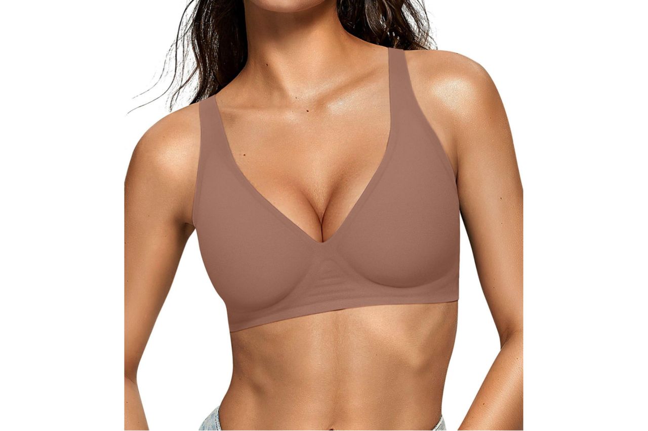 OEAK Womens Deep V Bras Wireless Comfortable Bra Supportive No Underwire Bras Tshirt Push Up Bralettes Plunge Seamless Bra Credit: Amazon