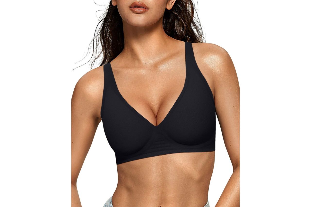 OEAK Deep V Bras Wireless Credit: Amazon