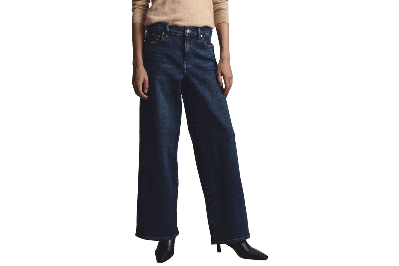 Luna Stretch Wide Leg Jeans Credit: Quince