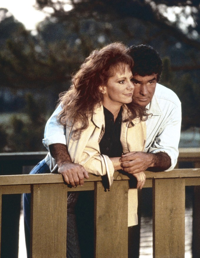 Reba McEntire & Burt Reynolds In ‘The Man From Left Field’