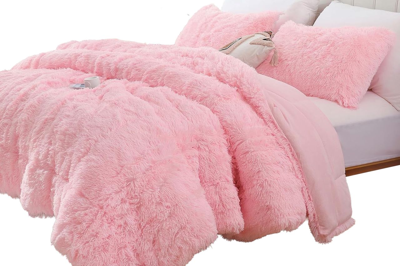 Amazon Smoofy Fluffy Queen Comforter Set Credit: Amazon