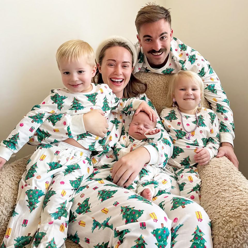 Whitney Leavitt, husband Conner Leavitt, and children Sedona, Liam, and Billy GeneCredit: Whitney Leavitt/Instagram