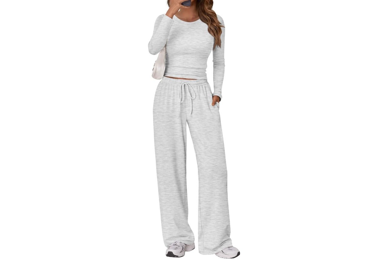 Trendy Queen Women's 2 Piece Matching Lounge Set Long Sleeve Side Credit: Amazon