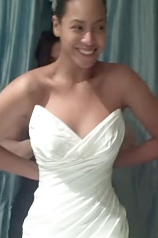 Beyoncé in her wedding dress.Credit: Beyoncé/ YouTube
