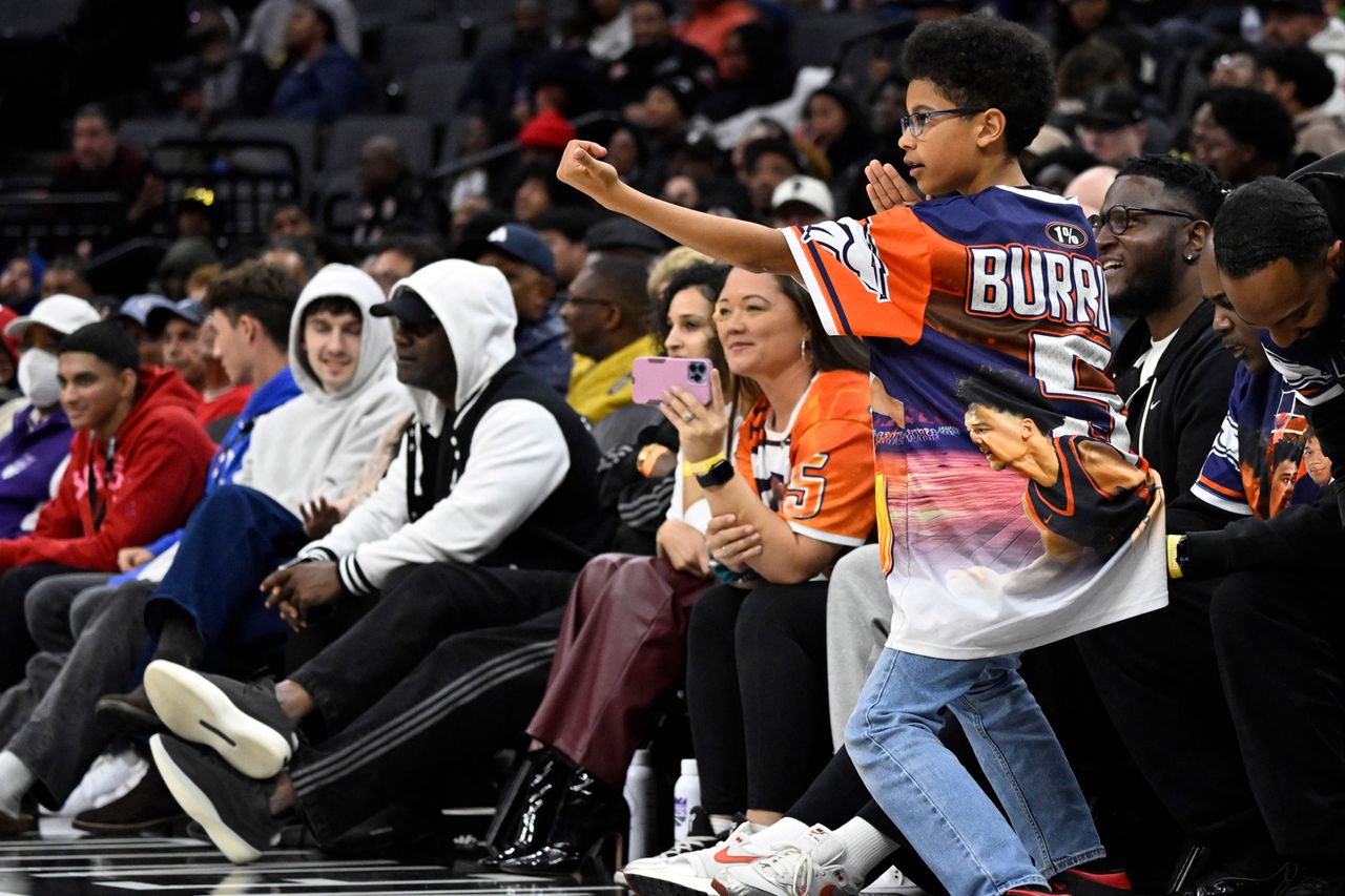 Brayden Burries' family cheers during the the CIF State Open Division championship basketball game on March 15, 2025 in Sacramento, California.Credit: Keith Birmingham/MediaNews Group/Pasadena Star-News via Getty
