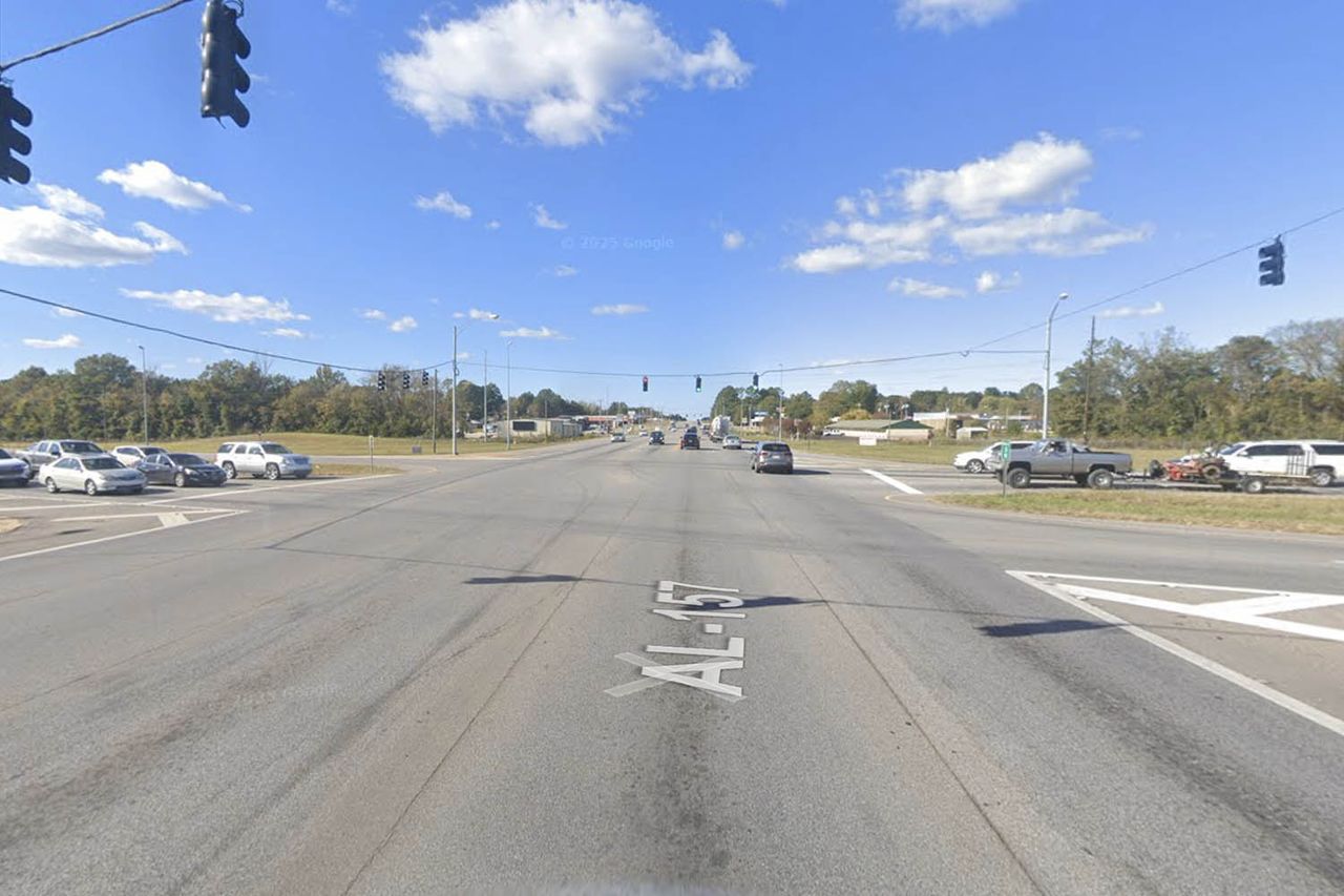 intersection of Highway 157 and Highway 24 in Moulton, Alabama Intersection of Highway 157 and Highway 24 in Moulton, AlabamaCredit: Google Maps