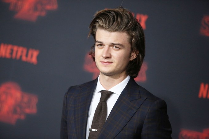 Joe Keery Smolders At The ‘Stranger Things 2’ TV Premiere
