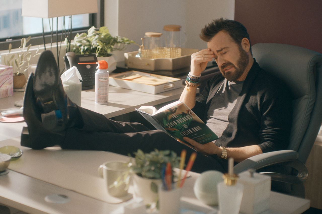 Justin Theroux as Cam Gordon in Episode 202 of Running Point Season 2.Credit: Courtesy of Netflix