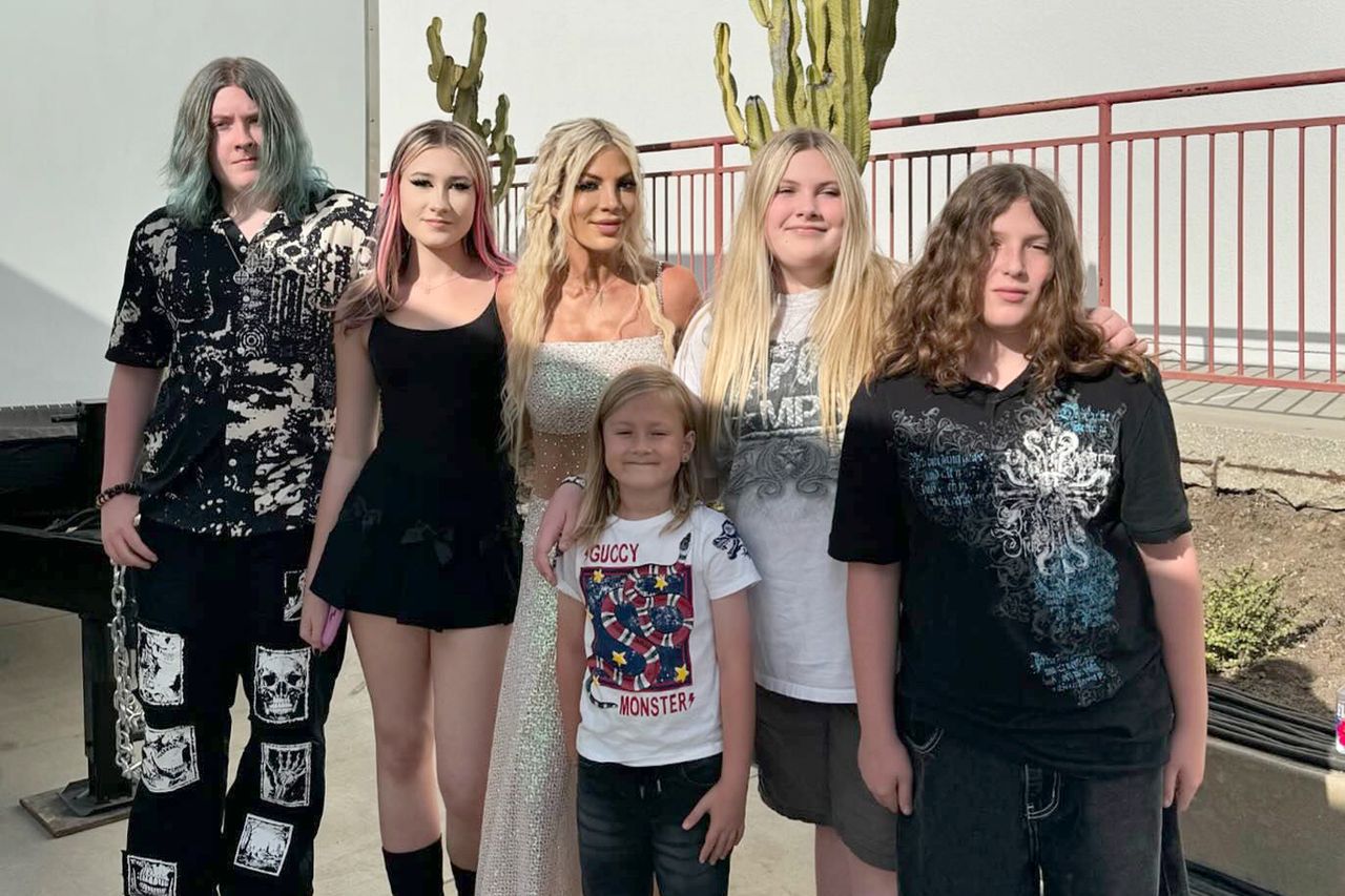 Tori Spelling and her five children.Credit: Tori Spelling/Instagram