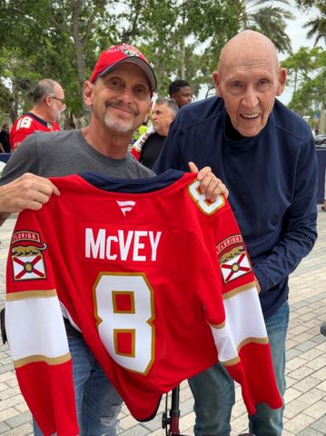 Contractor Jeff Cohen (L), who worked on Bob McVey's home renovation for free, poses with McVey (R)Credit: Courtesy Anatalie Dean