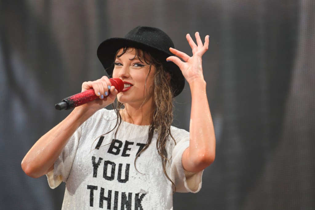 HAMBURG, GERMANY - JULY 23: EDITORIAL USE ONLY. NO BOOK COVERS. Taylor Swift performs onstage during  "Taylor Swift | The Eras Tour" at Volksparkstadion on July 23, 2024 in Hamburg, Germany. (Photo by Gregor Fischer/TAS24/Getty Images for TAS Rights Management )