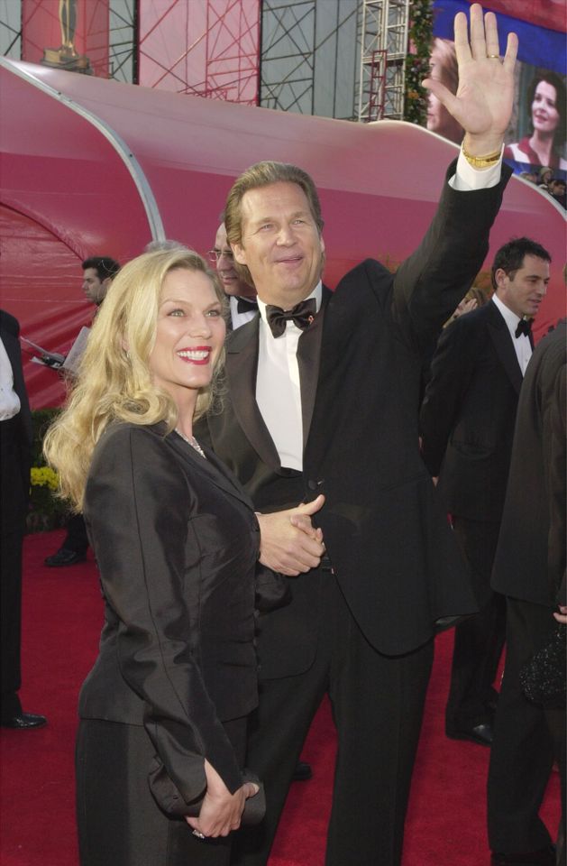 Susan Bridges and Jeff Bridges attend the 73rd Academy Awards at the Shrine Auditorium in L.A. on March 25, 2001Credit: Getty