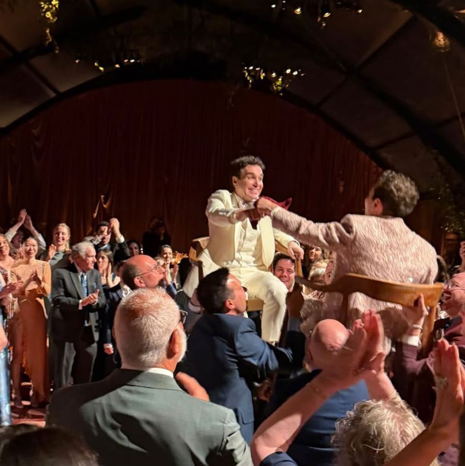 Pod Save America Host Jon Lovett Marries Ari Schwartz Jon Lovett and Ari Schwartz.Credit: Ari Schwartz/Instagram