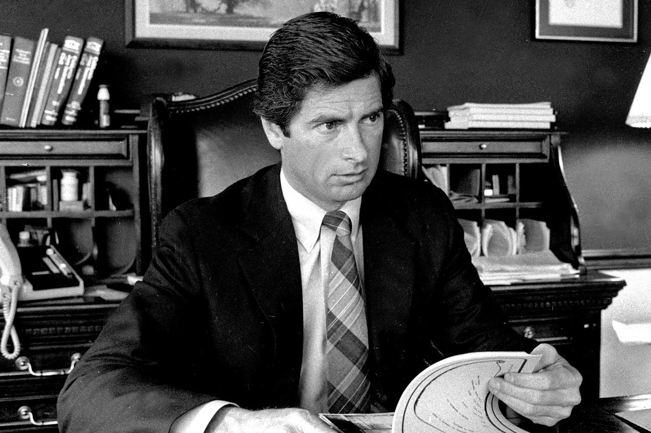 Dan Broderick in his office, circa 1980.Credit: San Diego Union-Tribune/Shutterstock