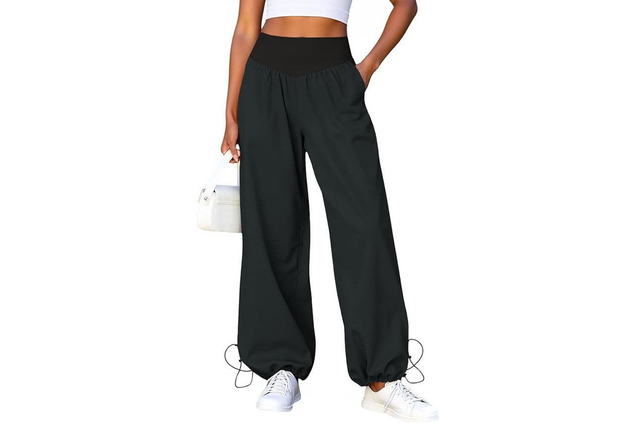 Fisoew Womens Wide Leg Pants Casual High Waist Baggy Track Pants Credit: Amazon