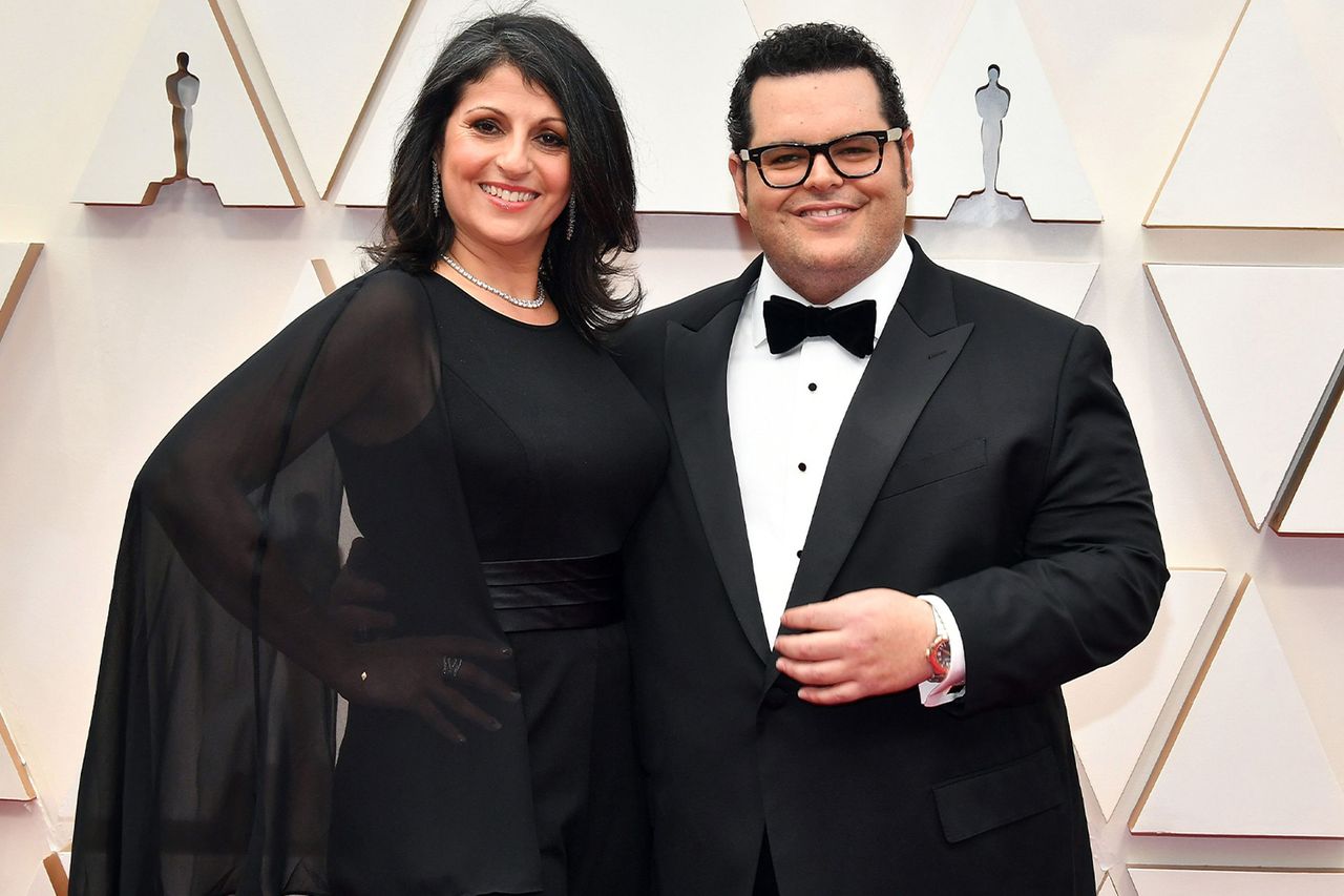 Ida Darvish and Josh Gad at the 92nd Annual Academy Awards on Feb. 9, 2020Credit: Amy Sussman/Getty