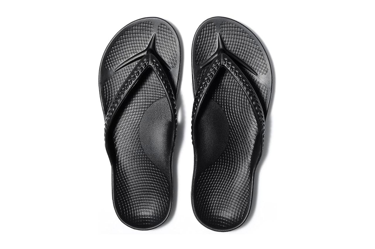 Litfun Women's Arch Support Flip Flops Credit: Amazon