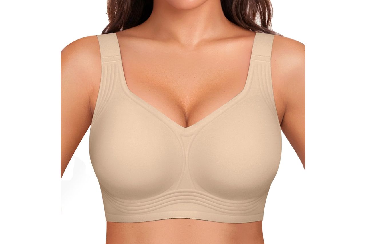 OEAK Womens Wireless Jelly Bra Plus Size Supportive Seamless Bras Full Coverage Push Up Comfortable No Underwire Tshirt Bras Credit: Amazon