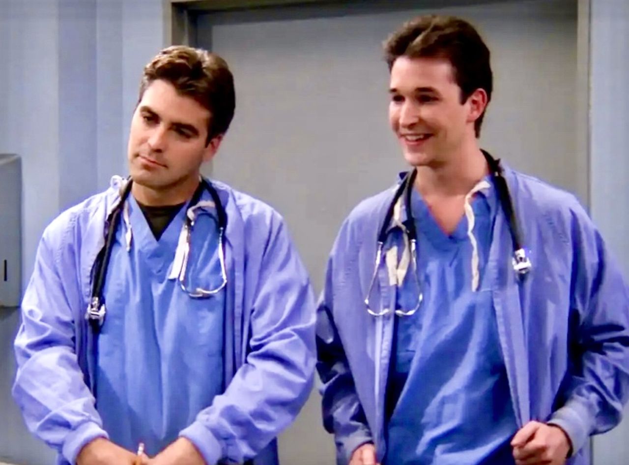 George Clooney (left) as Dr. Michael Mitchell and Noah Wyle as Dr. Jeffrey Rosen on 'Friends'Credit: Warner Bros. Television