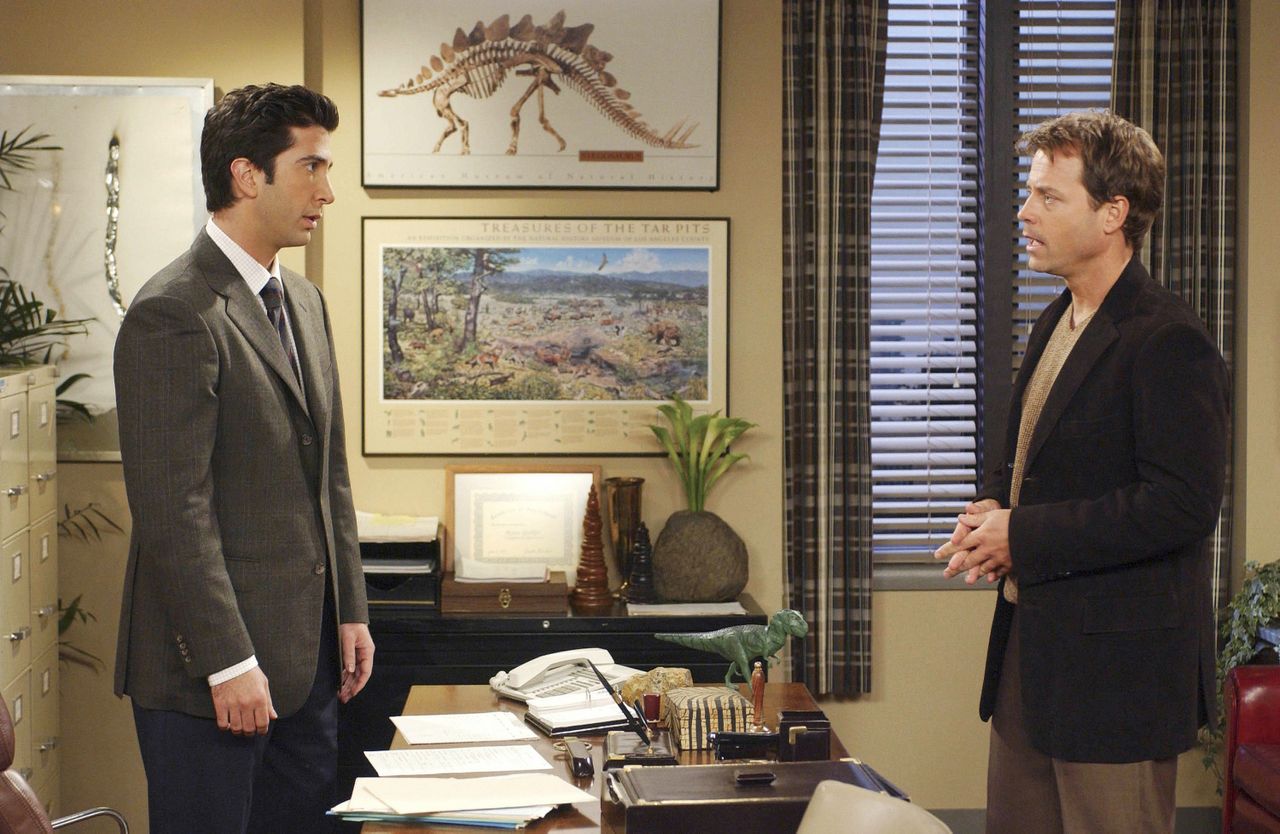 David Schwimmer (left) as Ross Geller and Greg Kinnear as Dr. Benjamin Hobart on 'Friends'Credit: NBCU Photo Bank via Getty