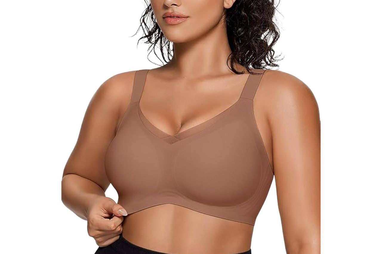 Vertvie Wireless Bras Credit: Amazon