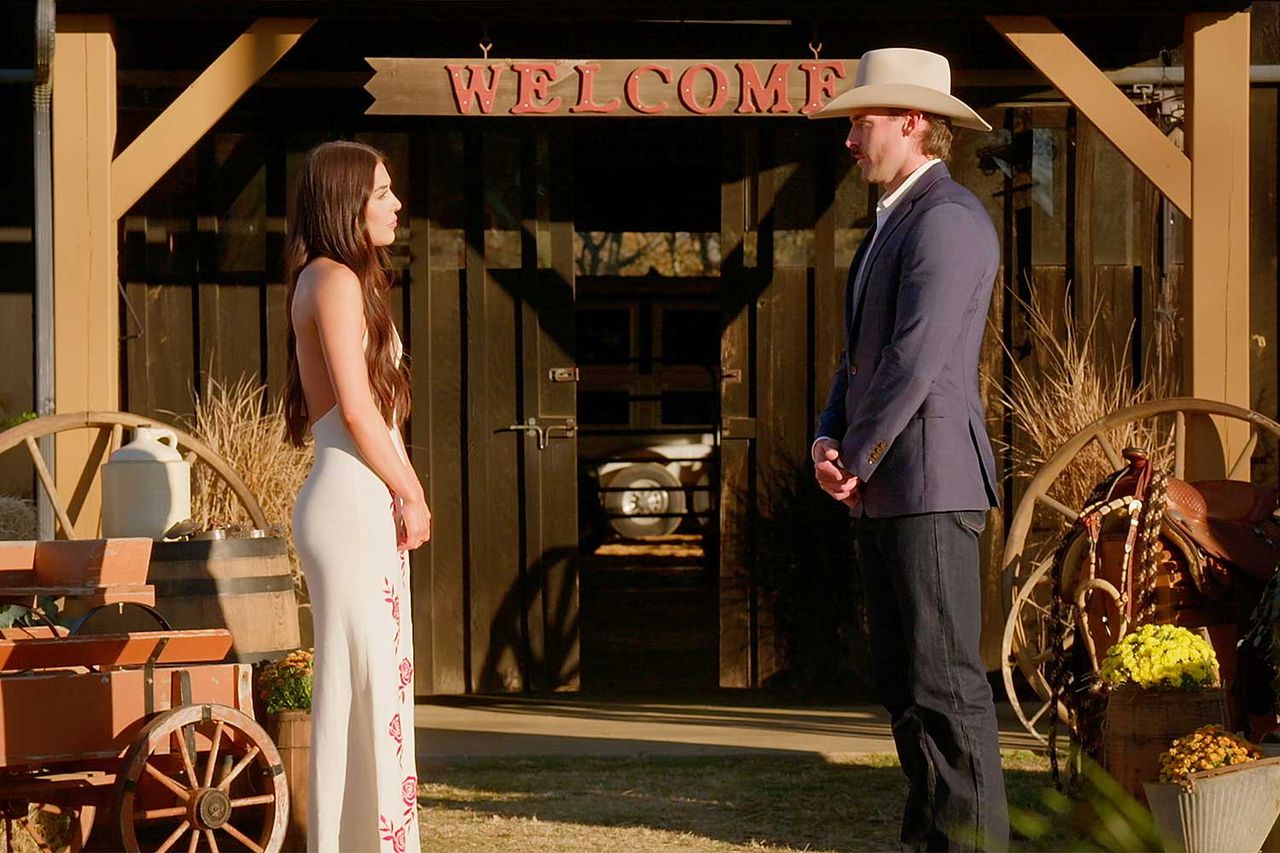Dater Quinn and Farmer Brett in the FARMER WANTS A WIFE Brett and Quinn on 'Farmer Wants a Wife'Credit: FOX
