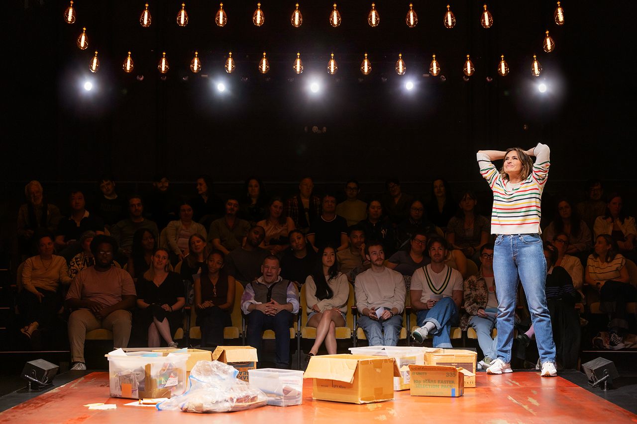 Mariska Hargitay in 'Every Brilliant Thing' on BroadwayCredit: Matthew Murphy