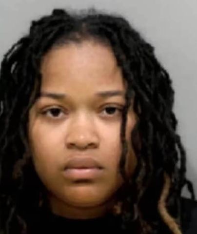 2 Sisters Allegedly Stabbed, Threw Hot Oil at Fast Food Employee for Getting Order Wrong. One of Them 9 Months Pregnant - Kierianna Long Kierianna Long's mug shotCredit: Detroit Police Department