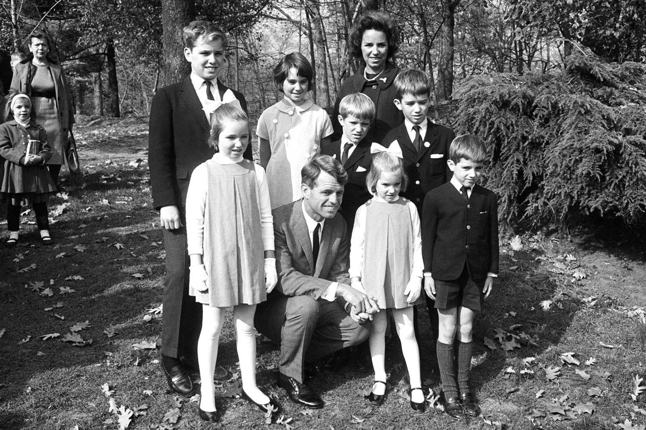 Robert Kennedy with Family on Outing 11/6/64-Bronx, New York- New York's U.S. Senator-elect Robert F. Kennedy shows he's quite a family man as he poses with his wife and children during an outing to the Bronx Zoo. Sen.-elect Robert F. Kennedy and wife Ethel pose with seven of their children on an outing to the Bronx Zoo on Nov. 6, 1964Credit: Bettmann Archive/Getty