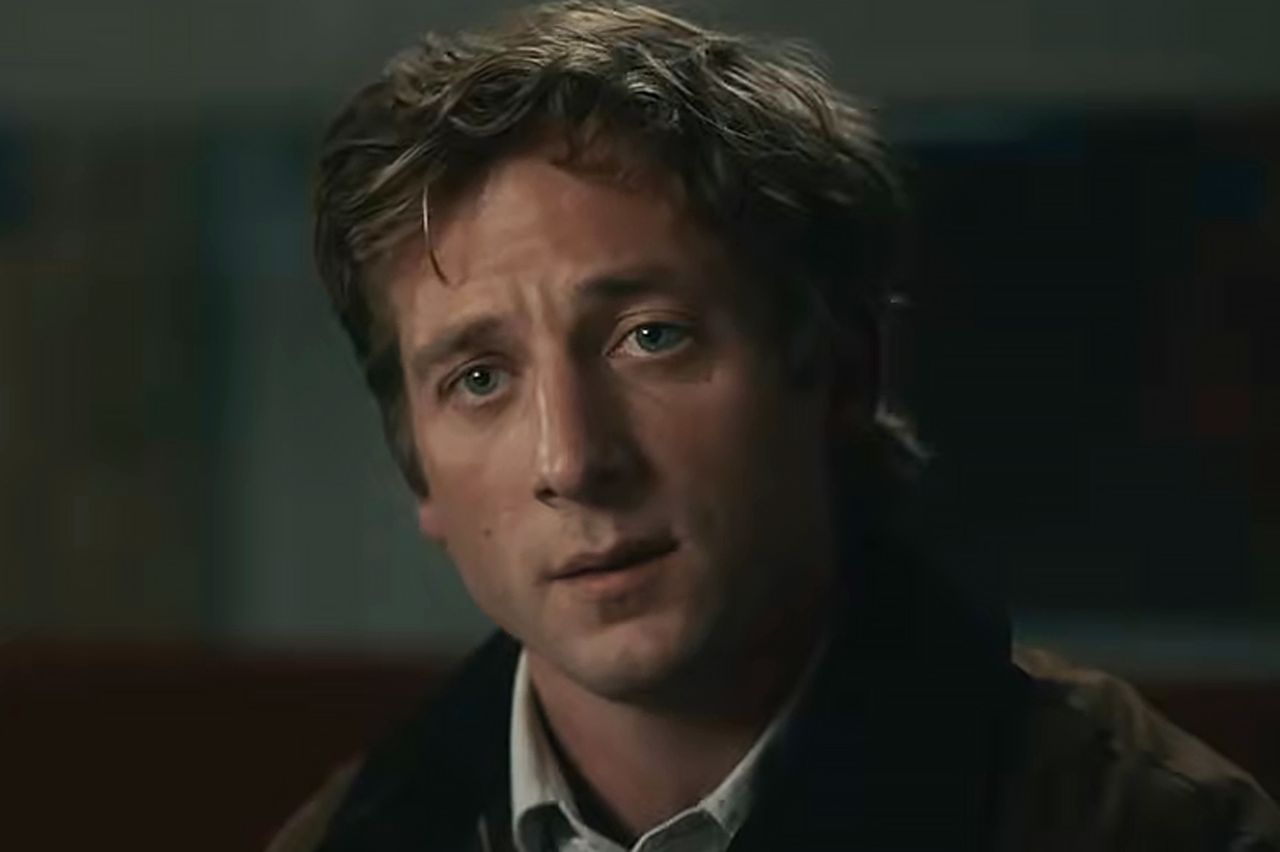 Jeremy Allen White in The Social Reckoning trailerCredit: Sony Pictures Entertainment/Youtube
