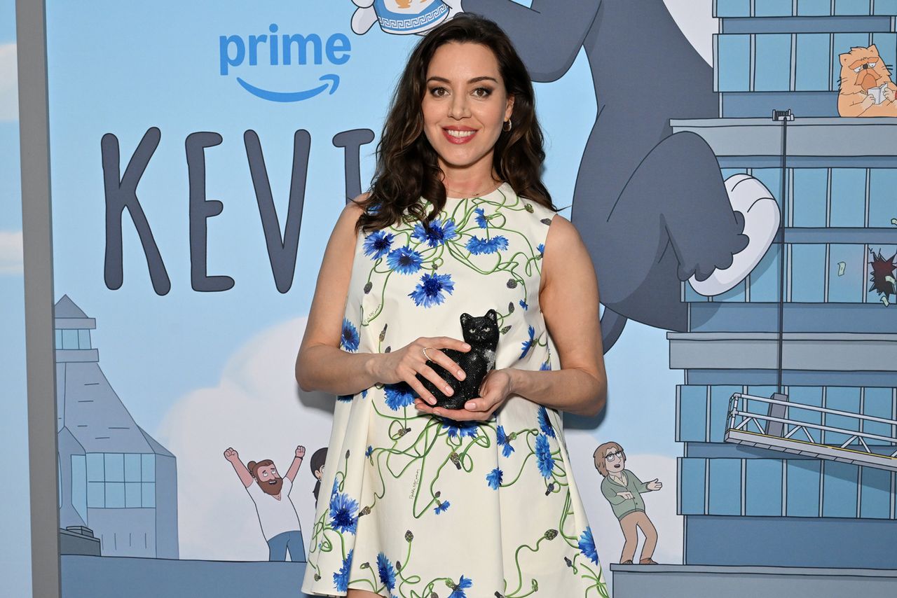 Aubrey Plaza attends the premiere of 