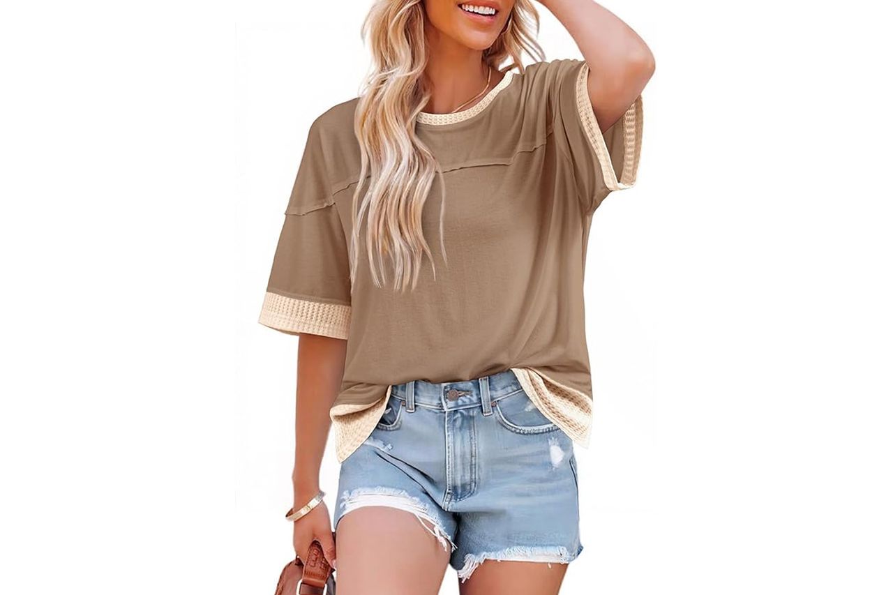 Dokotoo Womens Summer Top Credit: Amazon