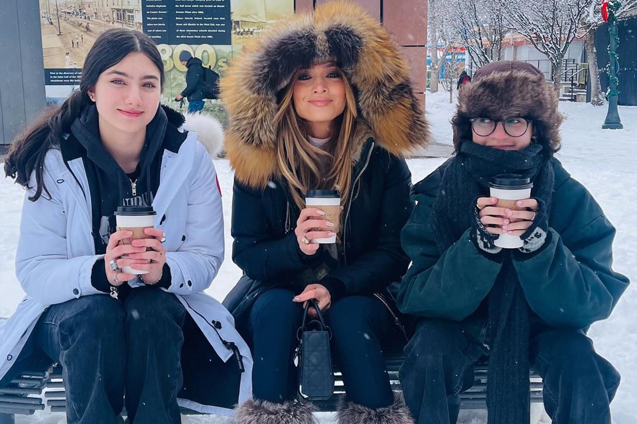 Jennifer Lopez and her twins Max and Emme Jennifer Lopez with her twins Max and EmmeCredit: Jennifer Lopez/Instagram