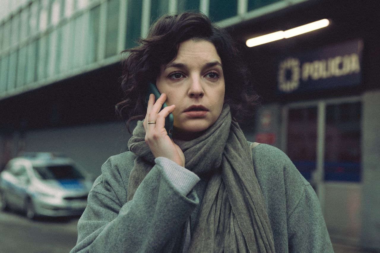 Maria Debaska in 'Just One Look'Credit: Courtesy of Netflix