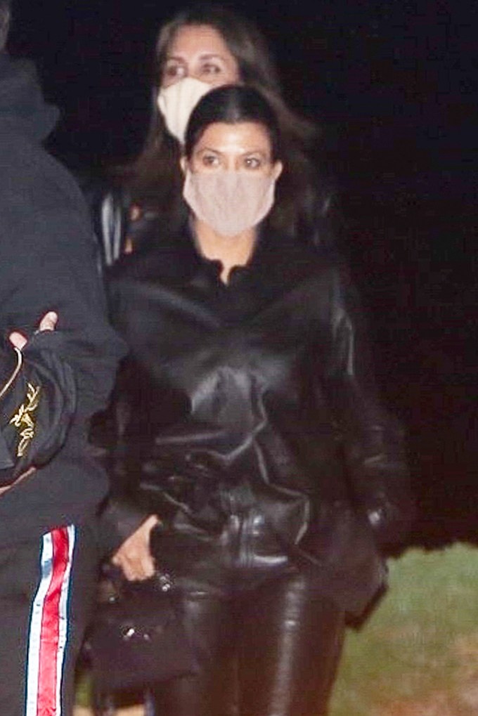 Kourtney Kardashian Out With Friends
