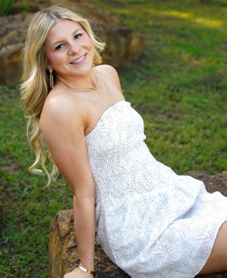 Makynna Tumlinson, 18, died in a crash on Highway 11 while on her way to a new summer job. Makynna TumlinsonCredit: Waldo Funeral Home
