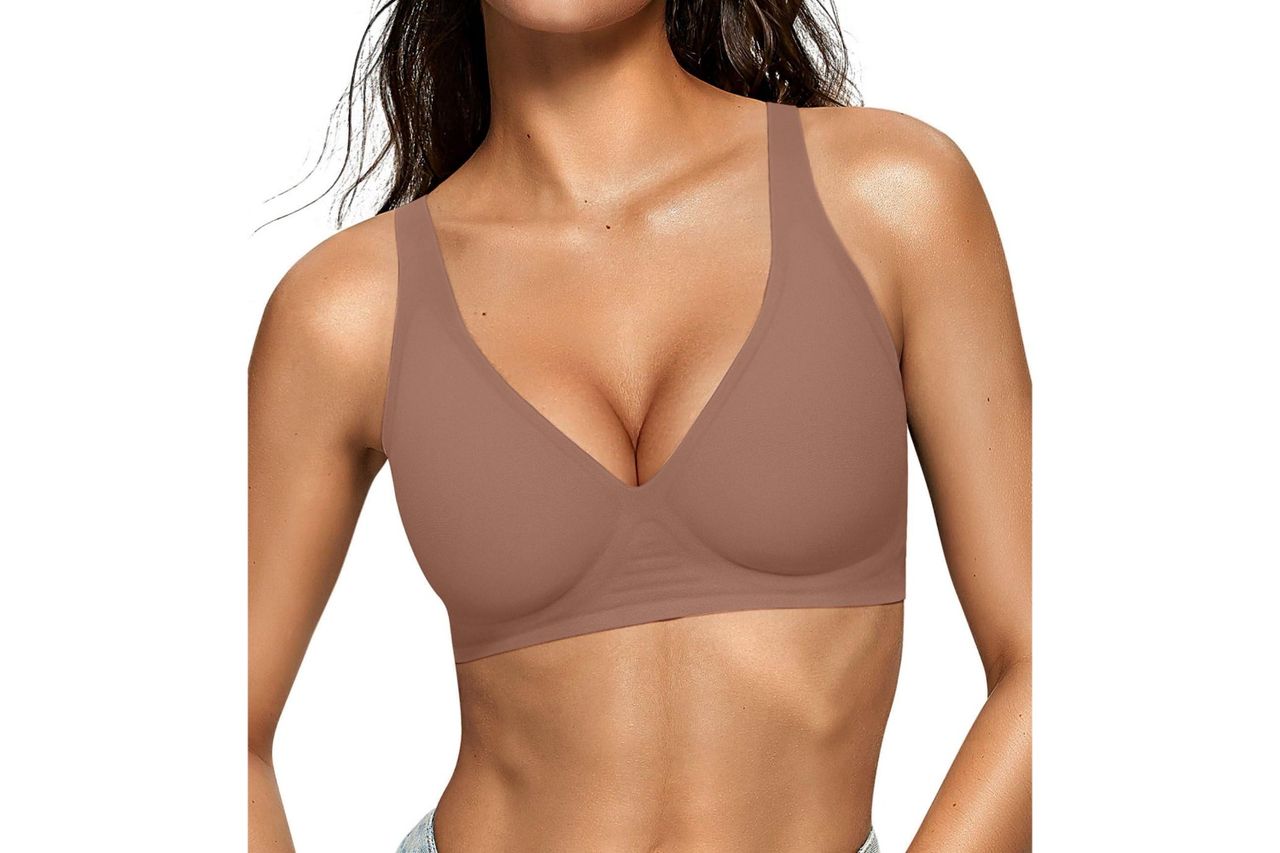 Oeak Womens Deep V Bras Wireless Comfortable Bra Supportive No Underwire Bras Credit: Amazon