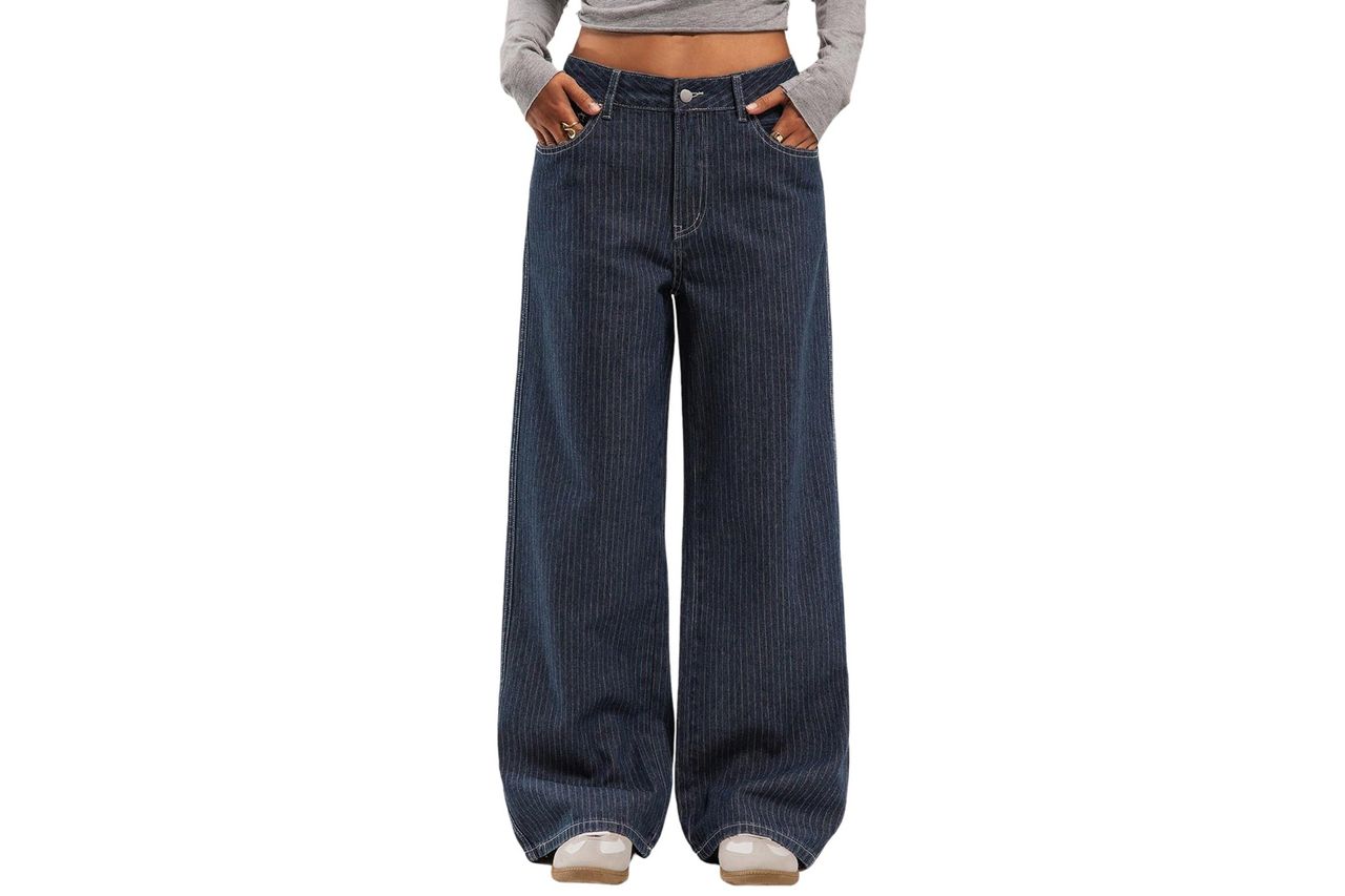 OYOANGLE Women's Striped Wide Leg Jeans Credit: Amazon