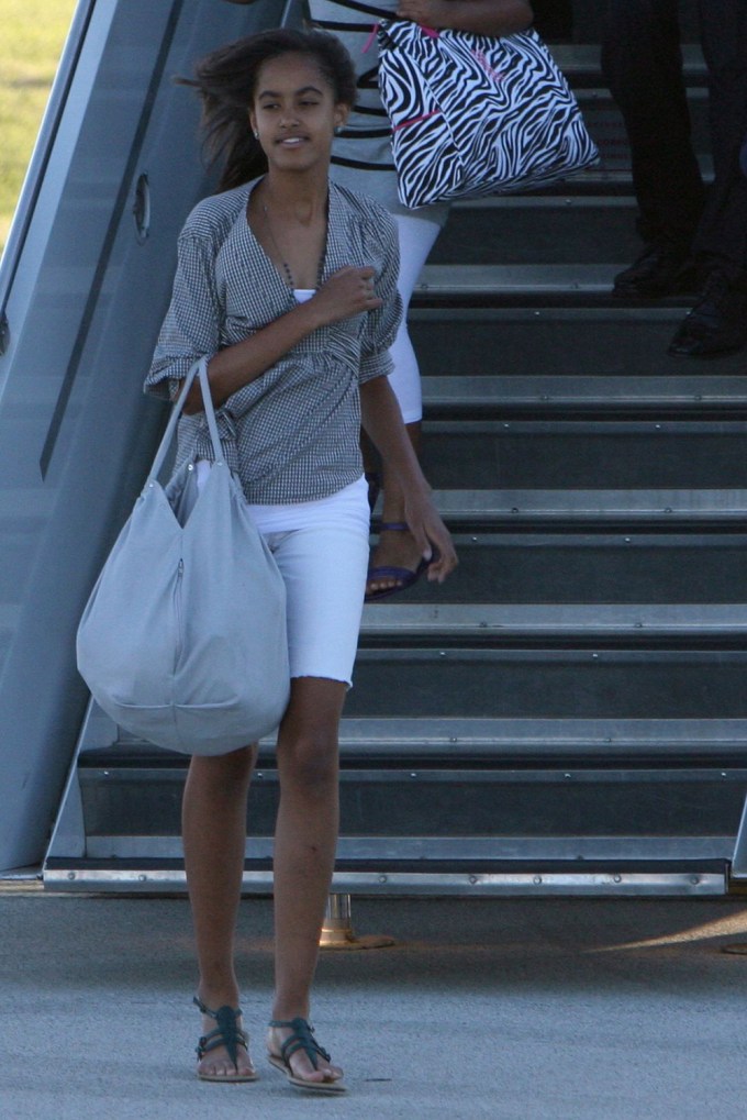 Malia Arrives in Chicago