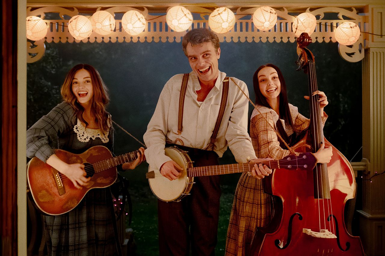 Olivia Rose Keegan plays Sara, Cameron Scott Roberts plays Jack and Savannah Lee Nassif plays Tuesday in Scary Movie Olivia Rose Keegan, Cameron Scott Roberts and Savannah Lee Nassif in Scary MovieCredit: Quantrell Colbert/Paramount Pictures