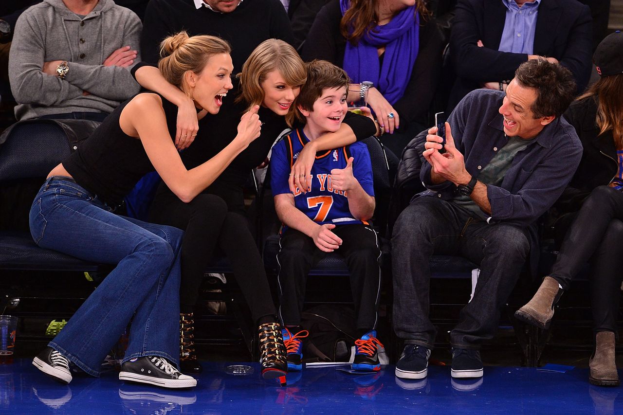 Karlie Kloss, Taylor Swift, Quinlin Stiller and Ben Stiller attend the Chicago Bulls vs New York Knicks game on October 29, 2014 in New York City.Credit: James Devaney/GC