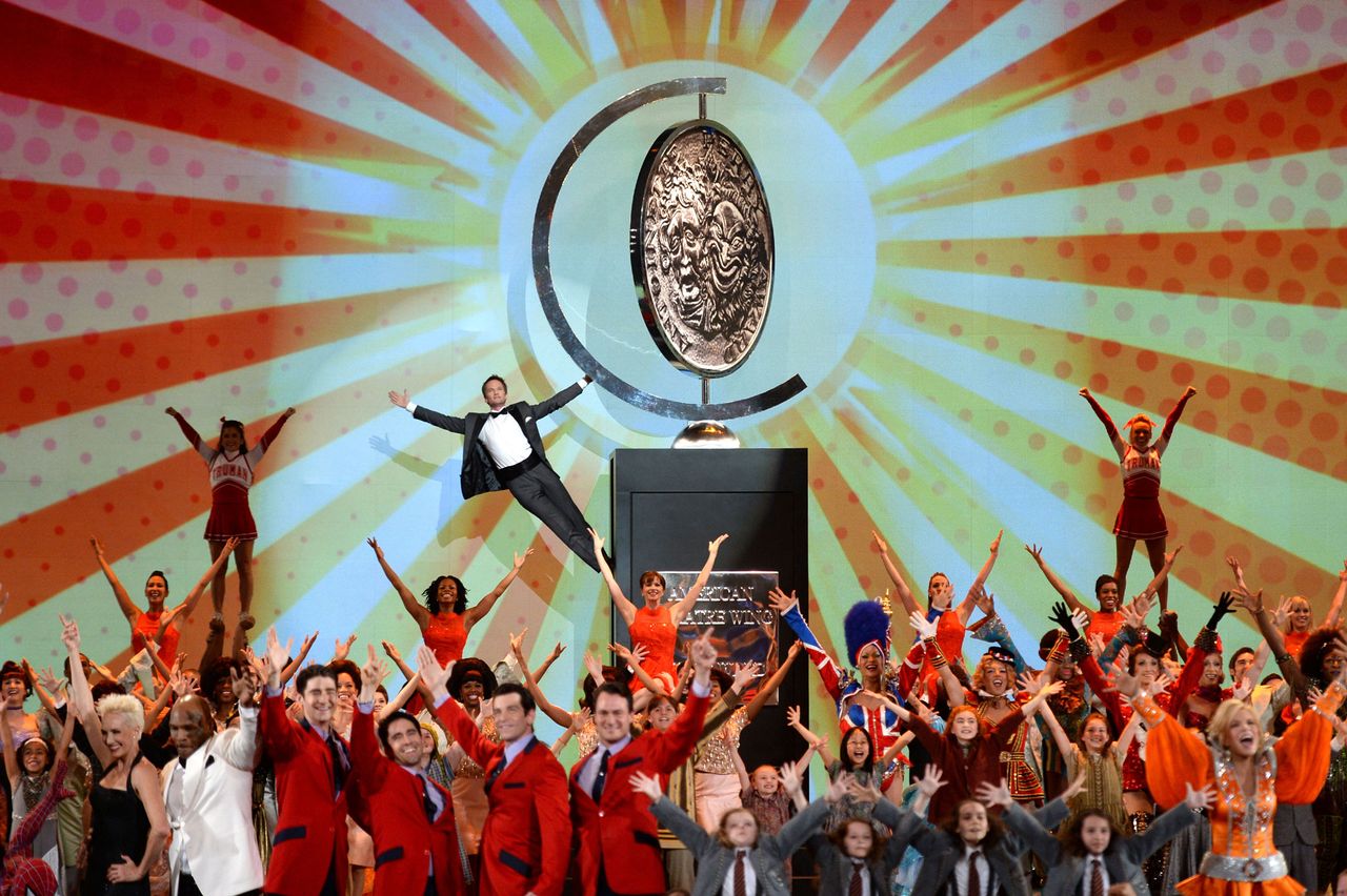 Neil Patrick Harris performing 