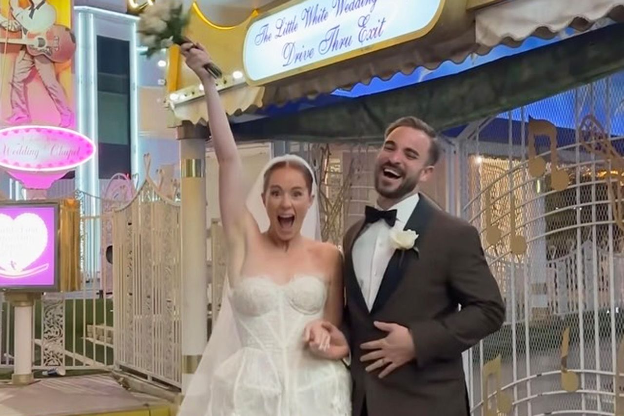 Whitney and Conner Leavitt renew their vows in Las Vegas after 10 years of marriageCredit: Whitney Leavitt/Instagram