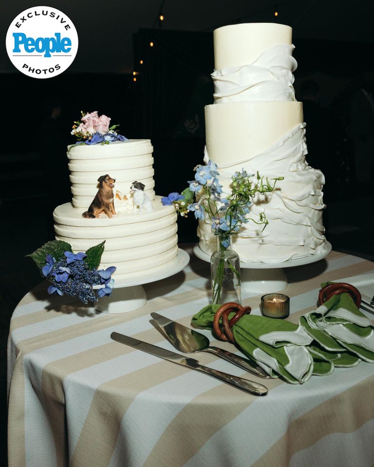 Jessica Vosk and David Godar’s wedding cakesCredit: Laurel Hinton