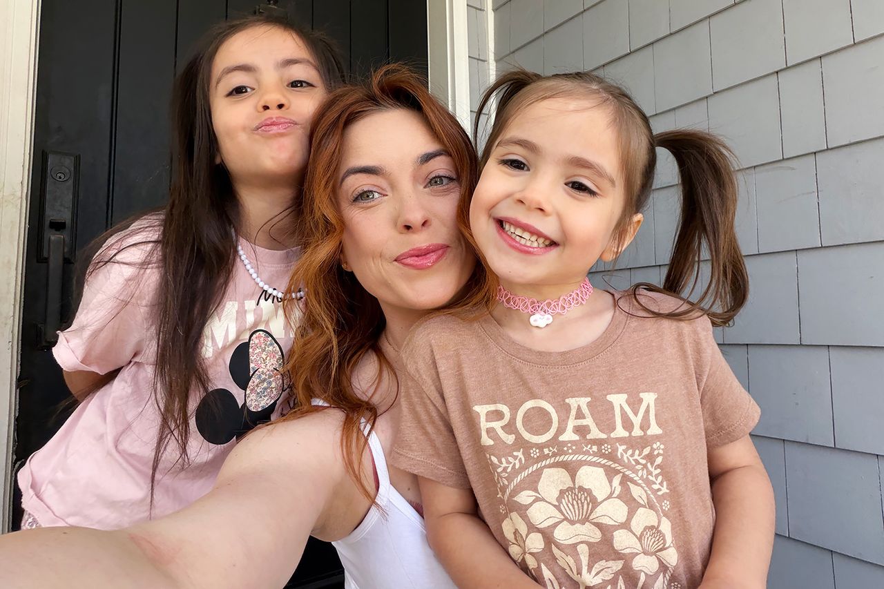 Kelley Lorraine and daughtersCredit: Courtesy of Kelley Lorraine